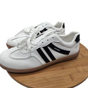 Tennis Walking Shoes Women's White W Black  Strips Size US 10. 5 - 11